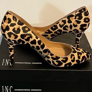 INC International Concepts Women's Animal Print Heels size 8.5